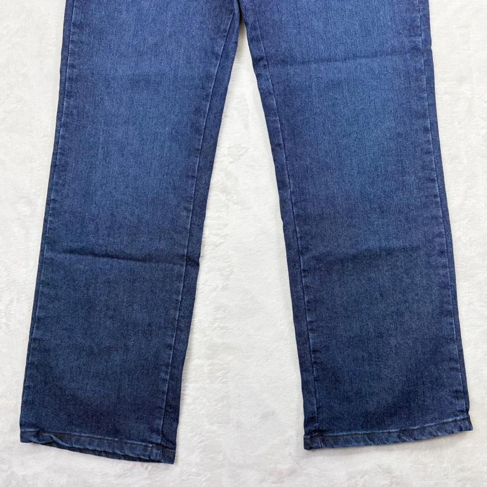Lee relaxed fit